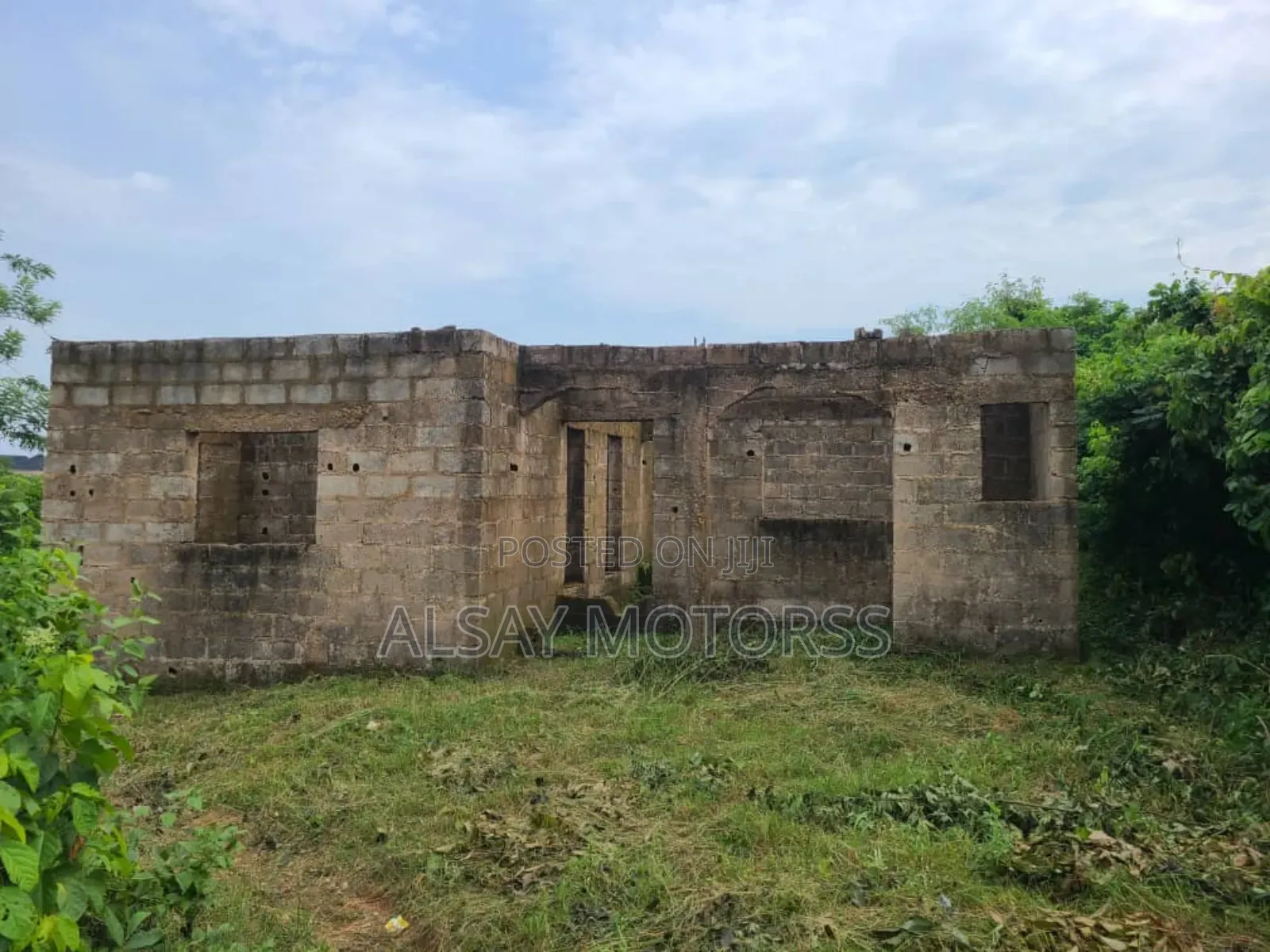 5bdrm Bungalow in Olounde, Ologuneru for sale in Ologuneru