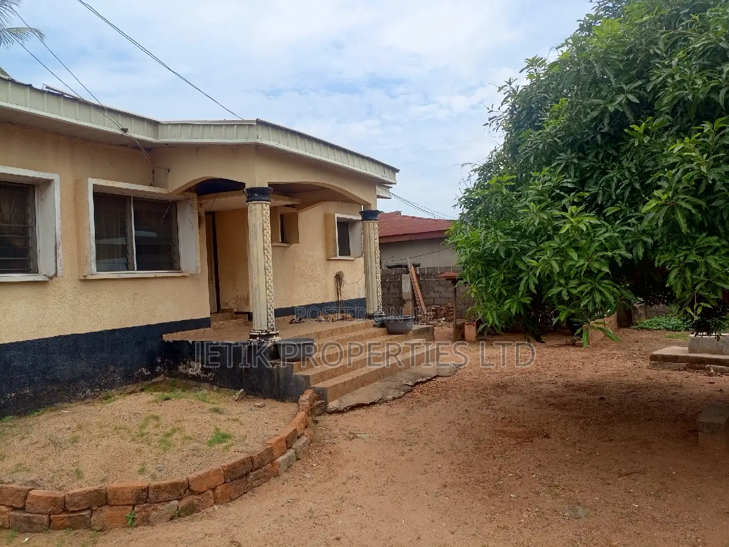 3bdrm Bungalow in Hudco Quarter, Makurdi for sale in Makurdi