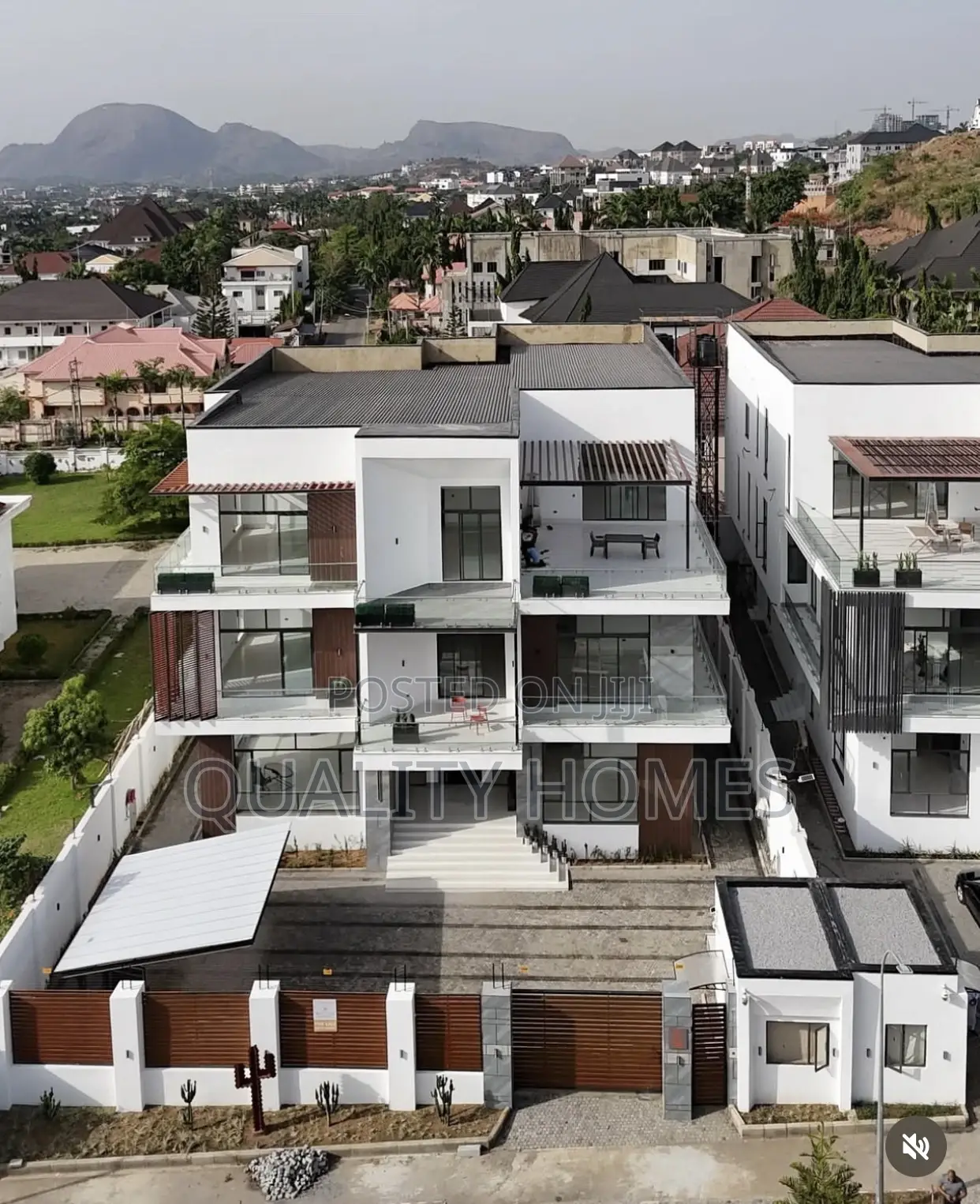 Furnished 8bdrm Duplex in Asokoro Abuja for sale in Asokoro