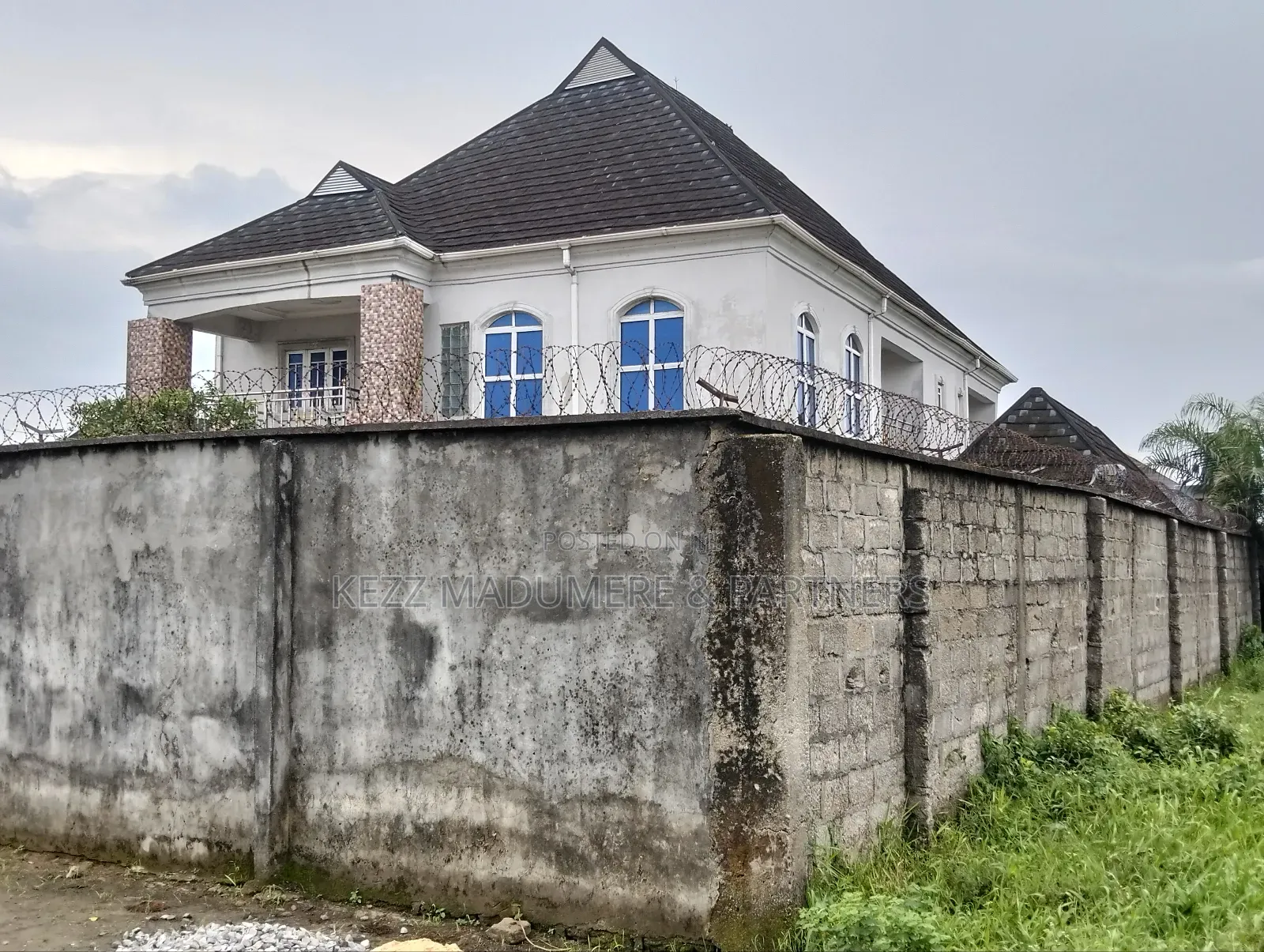 5bdrm Duplex in Off Eneka Rd, By 114 for sale in Port-Harcourt