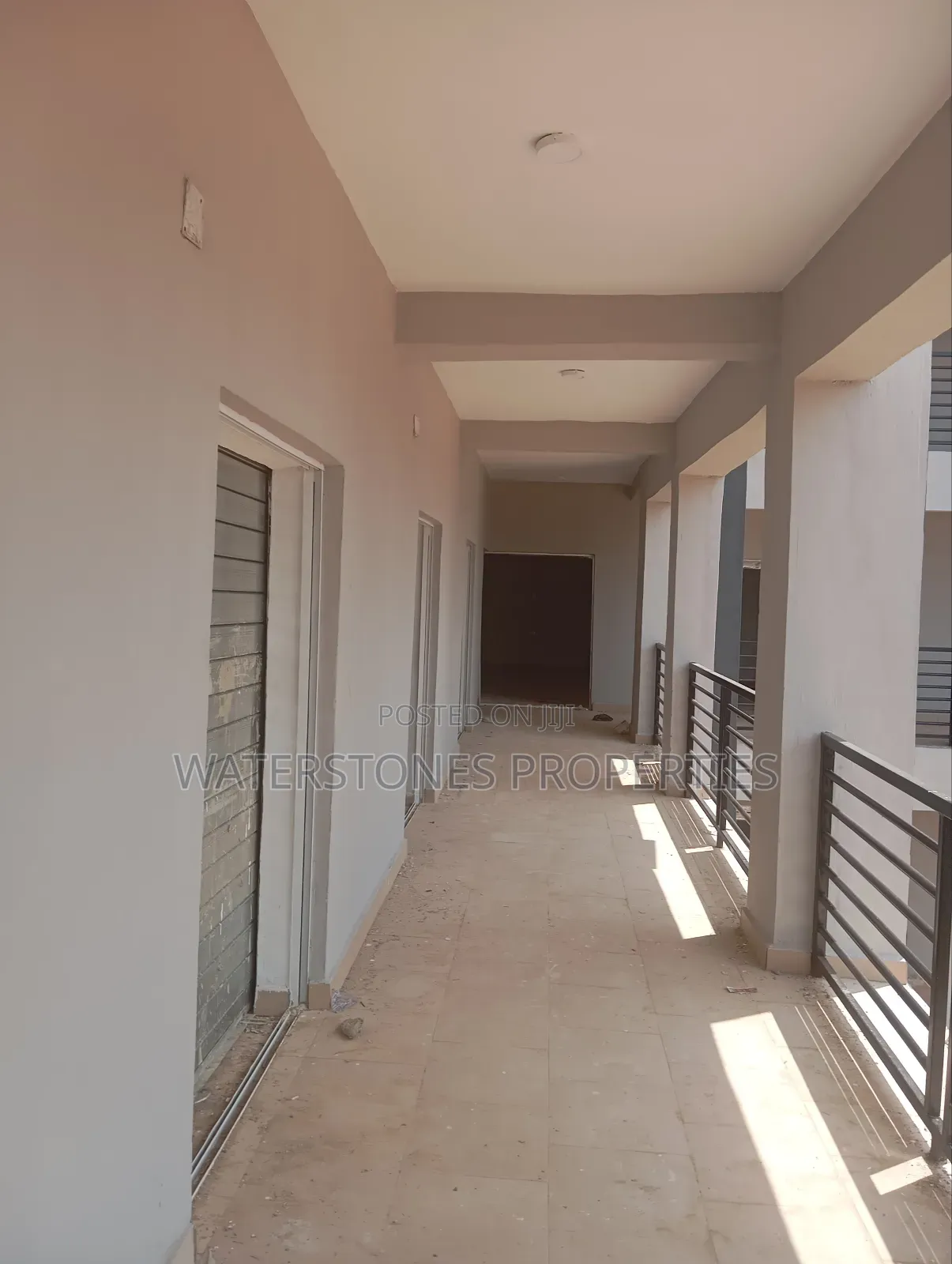 Shop to Let in Asaba in Oshimili South