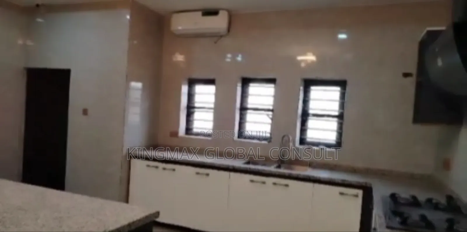 Furnished 5bdrm Duplex in Airport Express Way for sale in Lugbe District