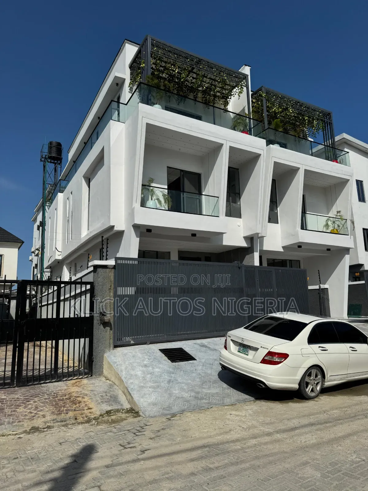 5bdrm Duplex in Lekki for sale in Lekki