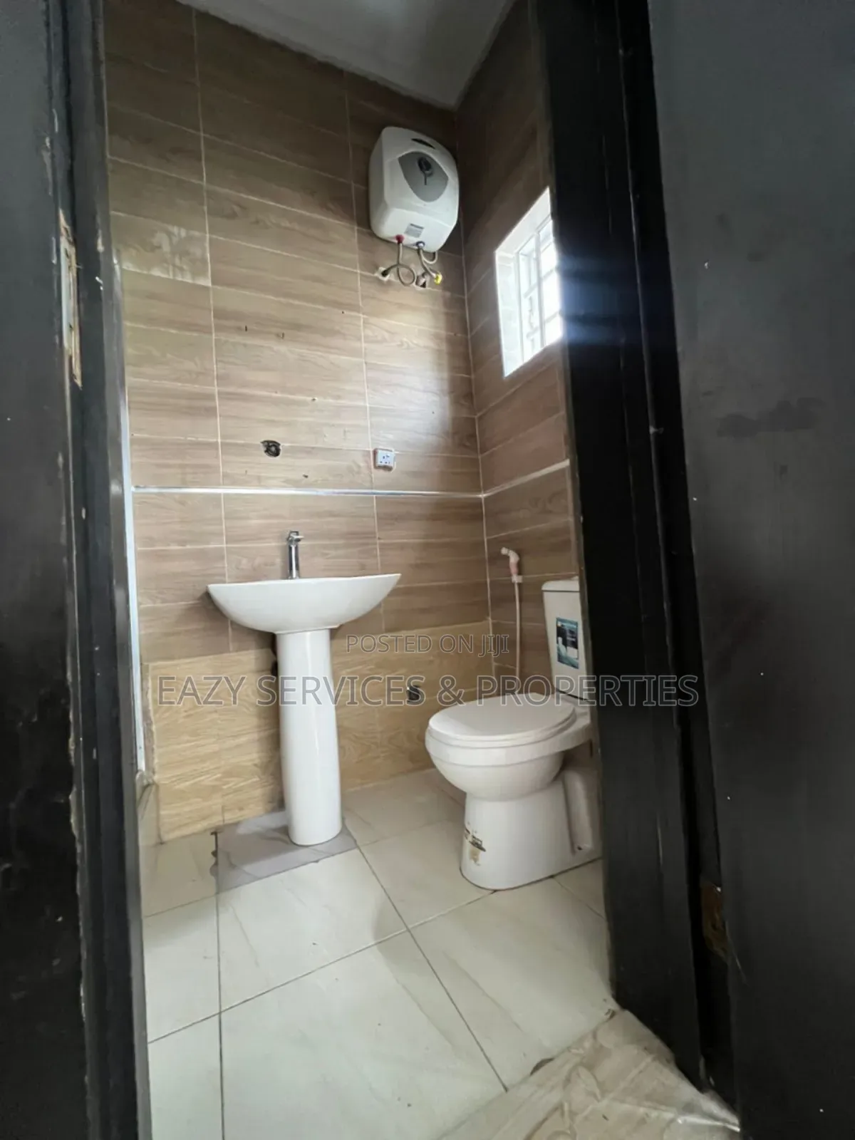 1bdrm Shared Apartment in Gated And Secured, Osapa london for rent in Osapa london