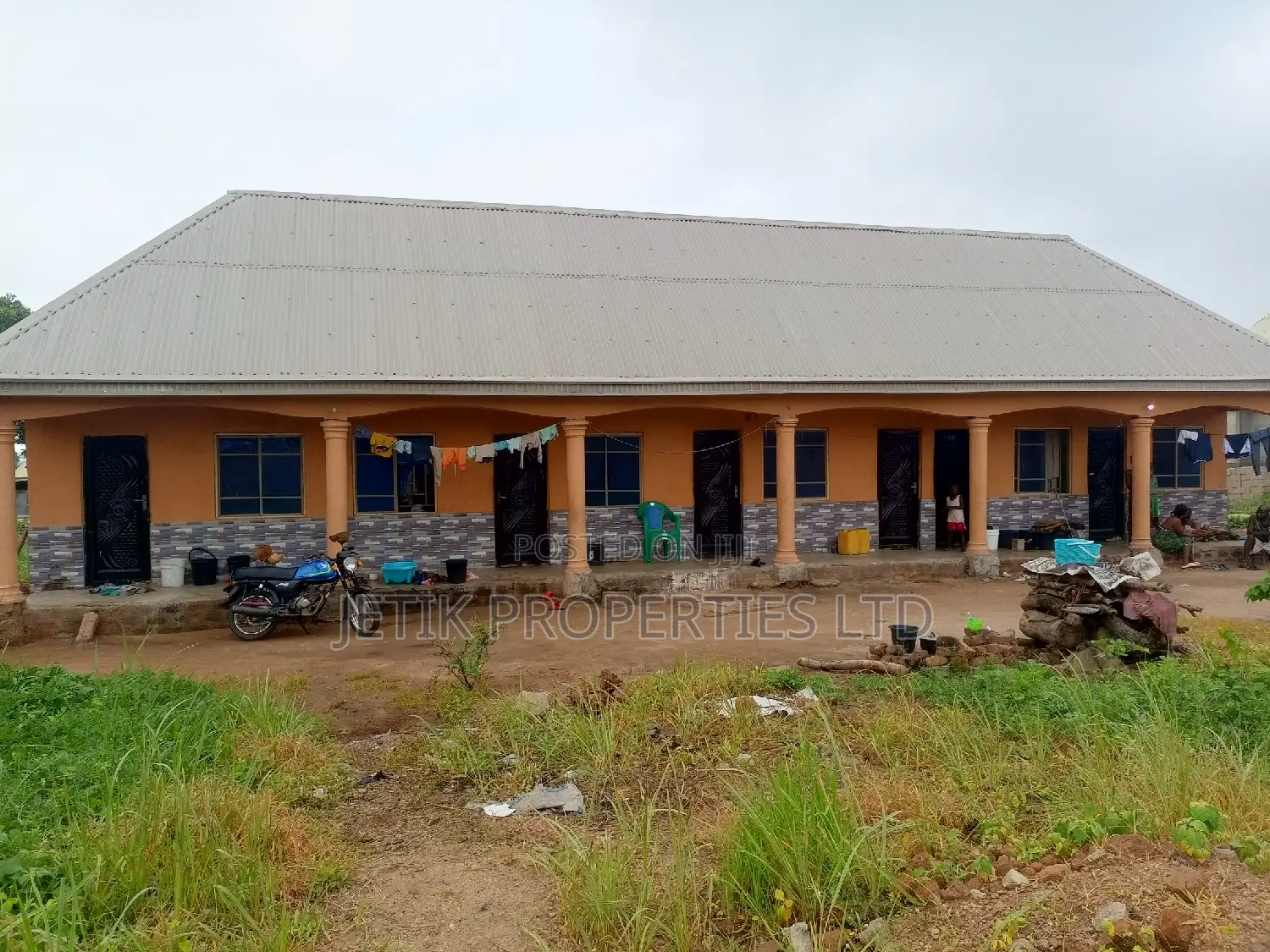 10bdrm House in Tse- Adamu, Makurdi for sale in Makurdi