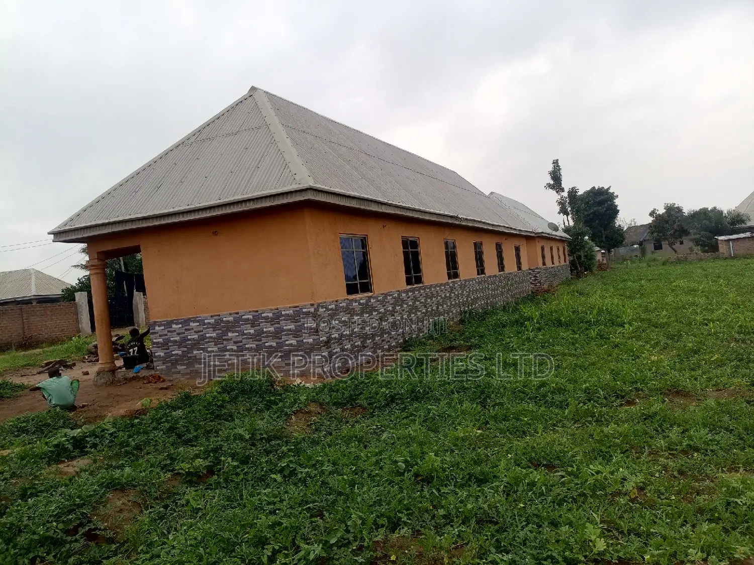 10bdrm House in Tse- Adamu, Makurdi for sale in Makurdi