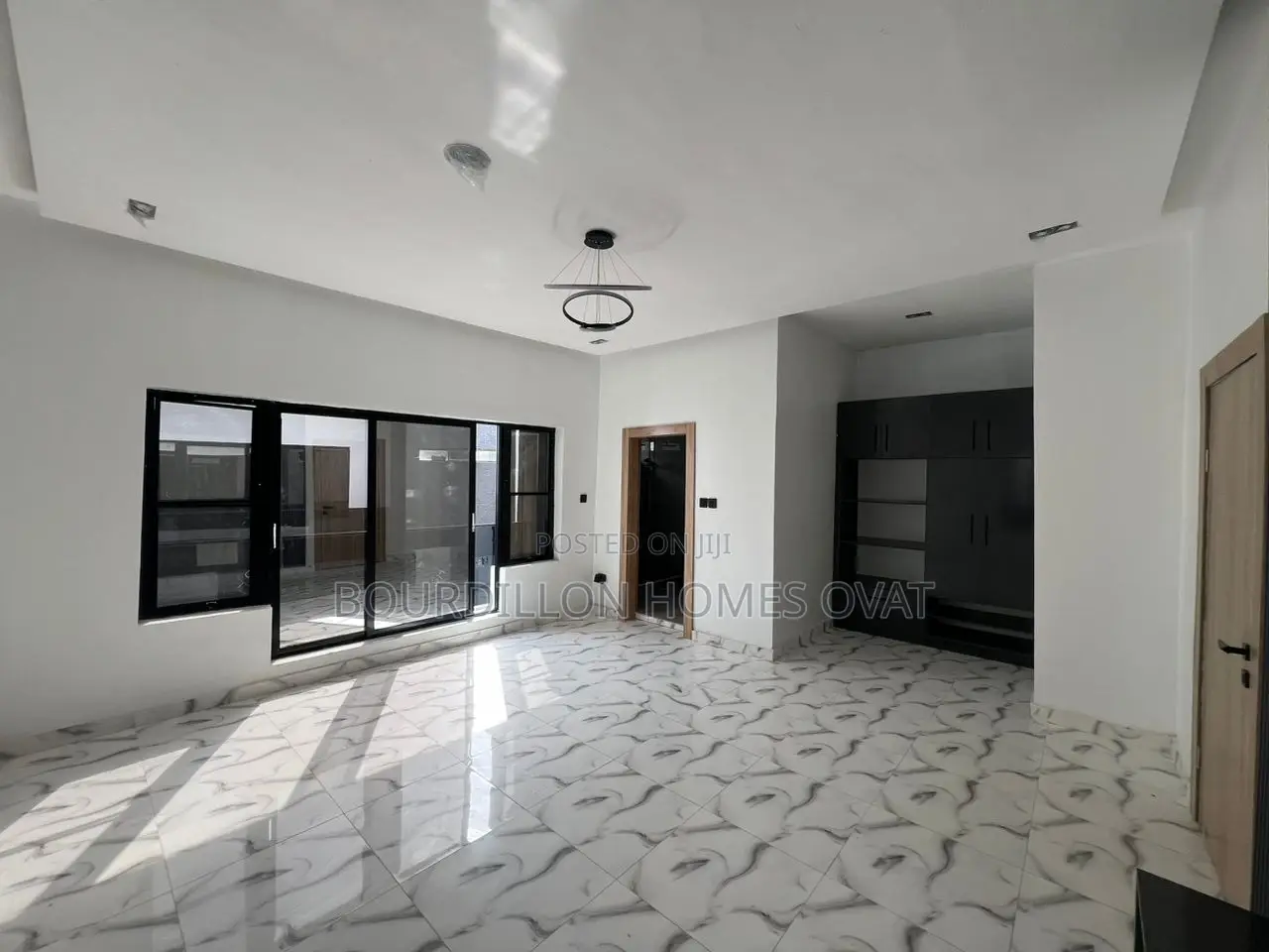 4bdrm Duplex in Ikota for sale in Ikota