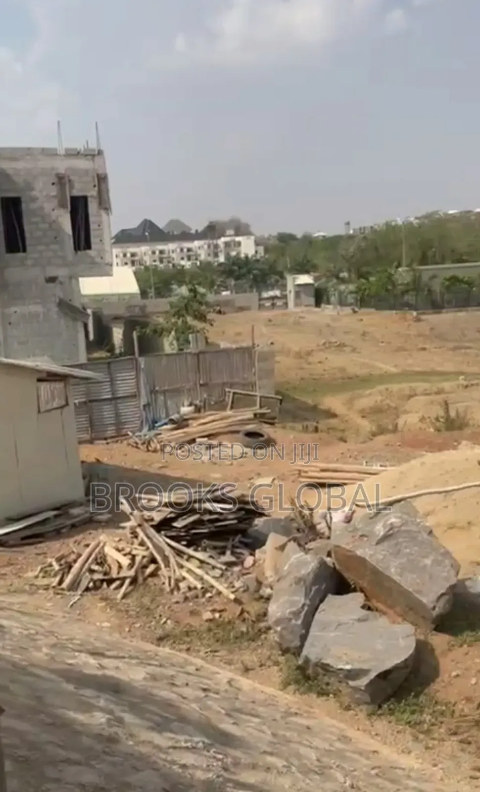 A Flat Land of 1473sqm at Guzape for Sale in Guzape District