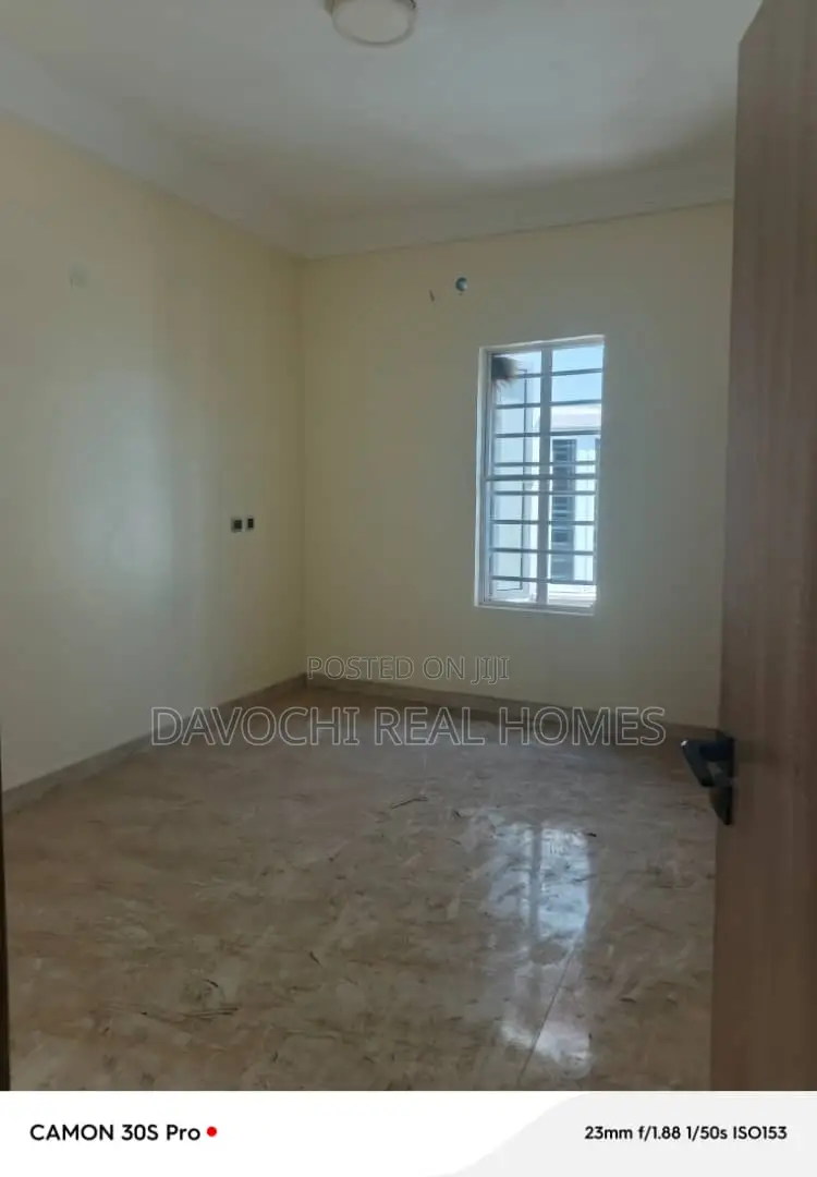 4bdrm Duplex in Orchid Road, Lekki Phase 2 for rent in Lekki Phase 2