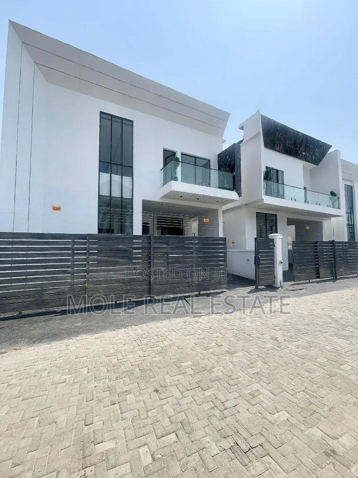 Furnished 5bdrm Duplex in Leki, Lekki for sale in Lekki