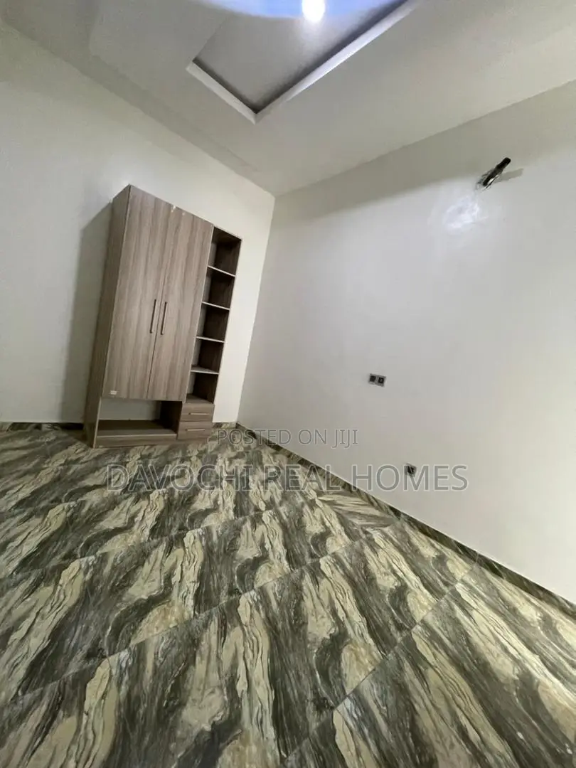 4bdrm Duplex in Ikota for rent in Ikota