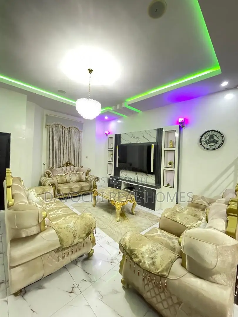 Furnished 4bdrm Duplex in Chevron for rent in Chevron