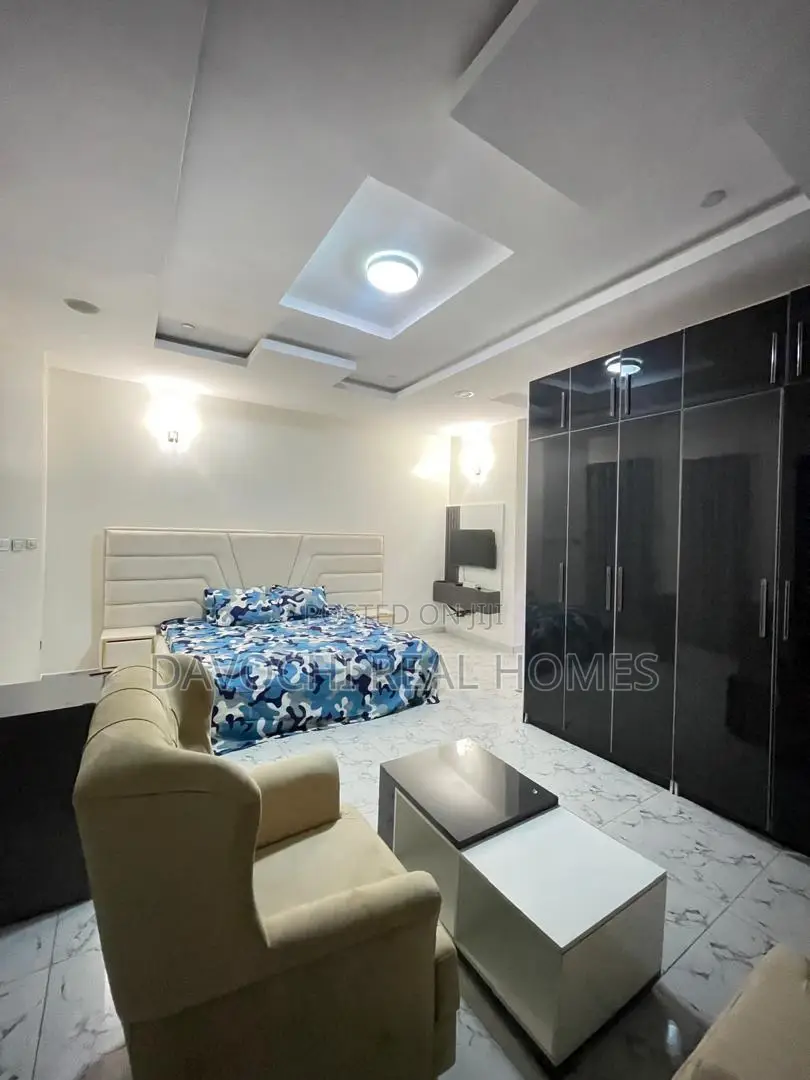 Furnished 4bdrm Duplex in Chevron for rent in Chevron