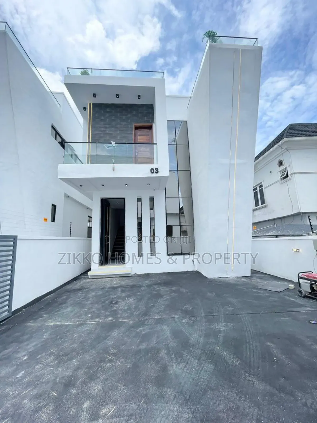 4bdrm Duplex in Ikota, Lekki for sale in Lekki