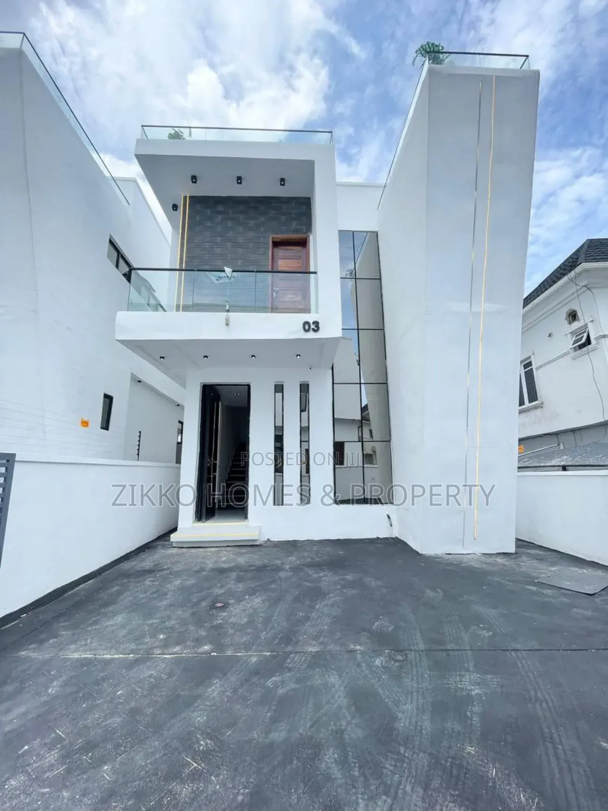 4bdrm Duplex in Ikota, Lekki for sale in Lekki