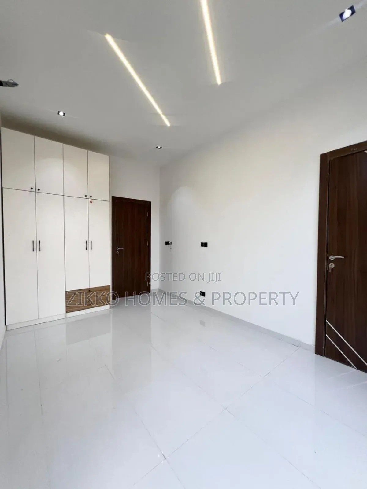 4bdrm Duplex in Ikota, Lekki for sale in Lekki