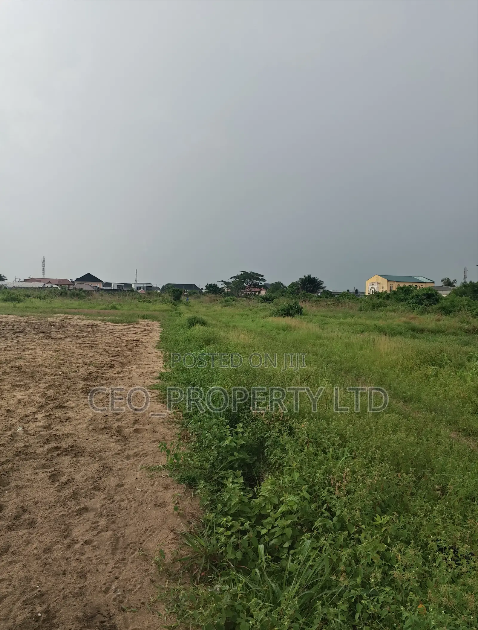 17 Acres ( 102 Plots) for Sell in Lakowe on the Road Side. in Lakowe