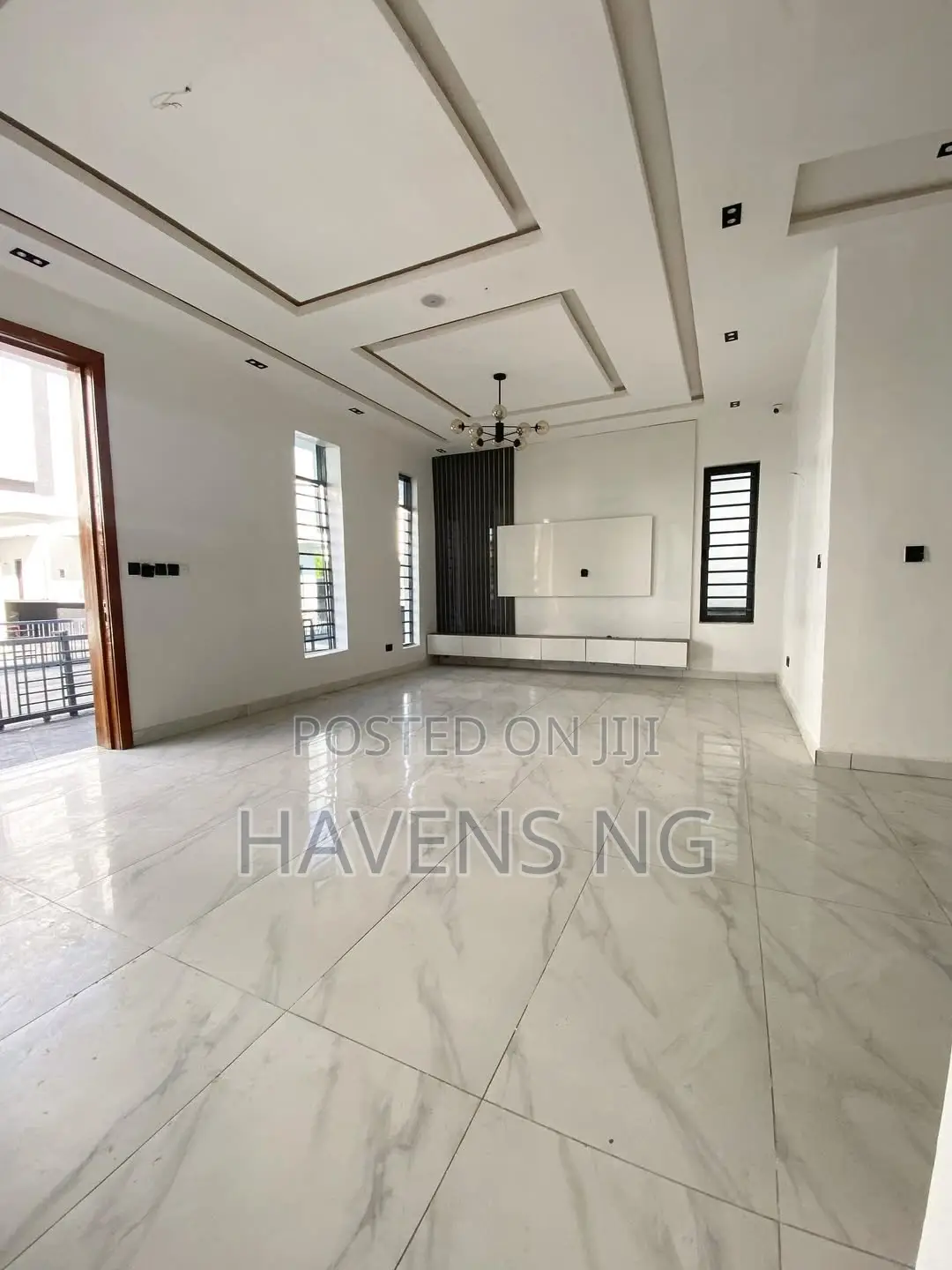 4bdrm Duplex in Agungi for sale in Agungi