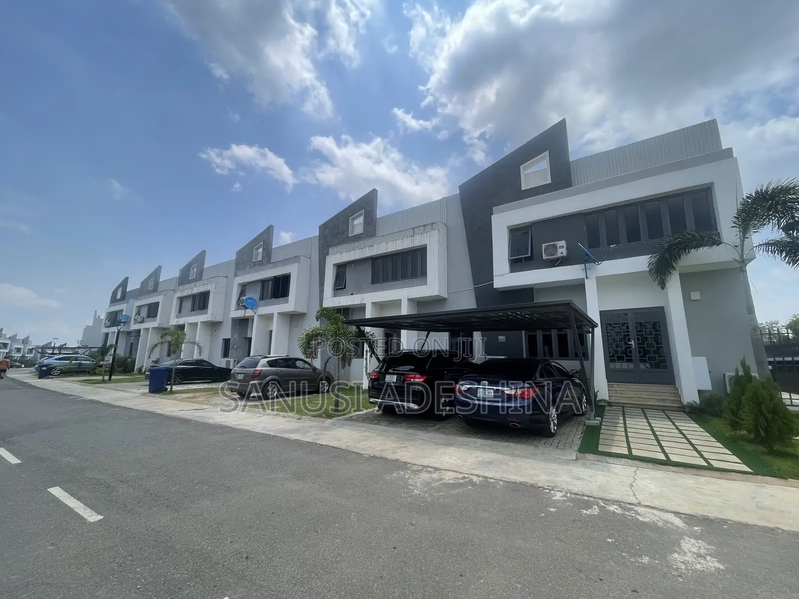 4bdrm Duplex in Life Camp,Fct Abuja for sale in Life Camp