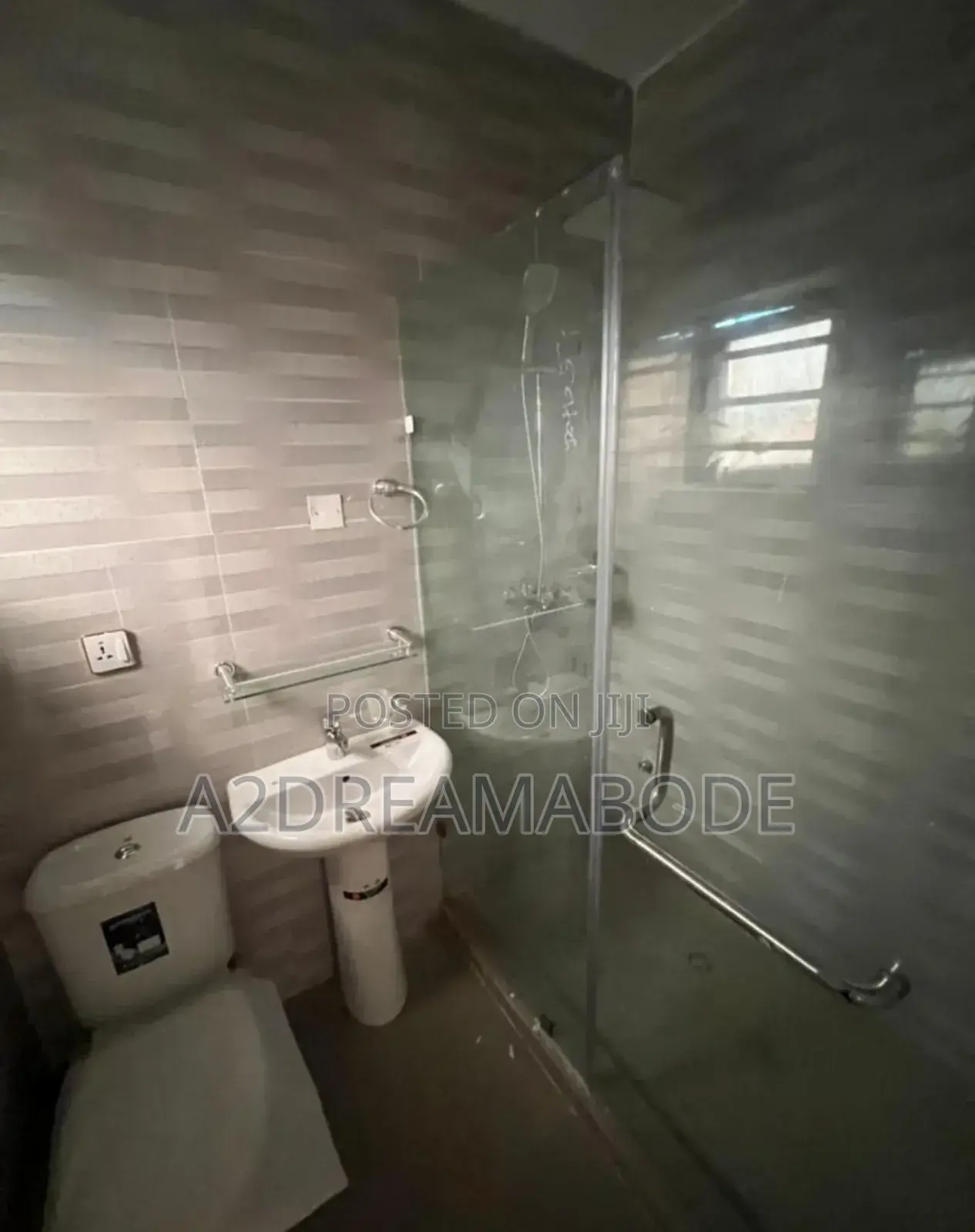 4bdrm Duplex in Omole Phase 1, Ikeja for sale in Ikeja