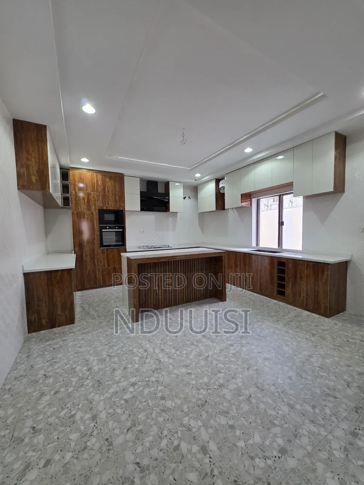 8bdrm Duplex in Asokoro for sale in Asokoro
