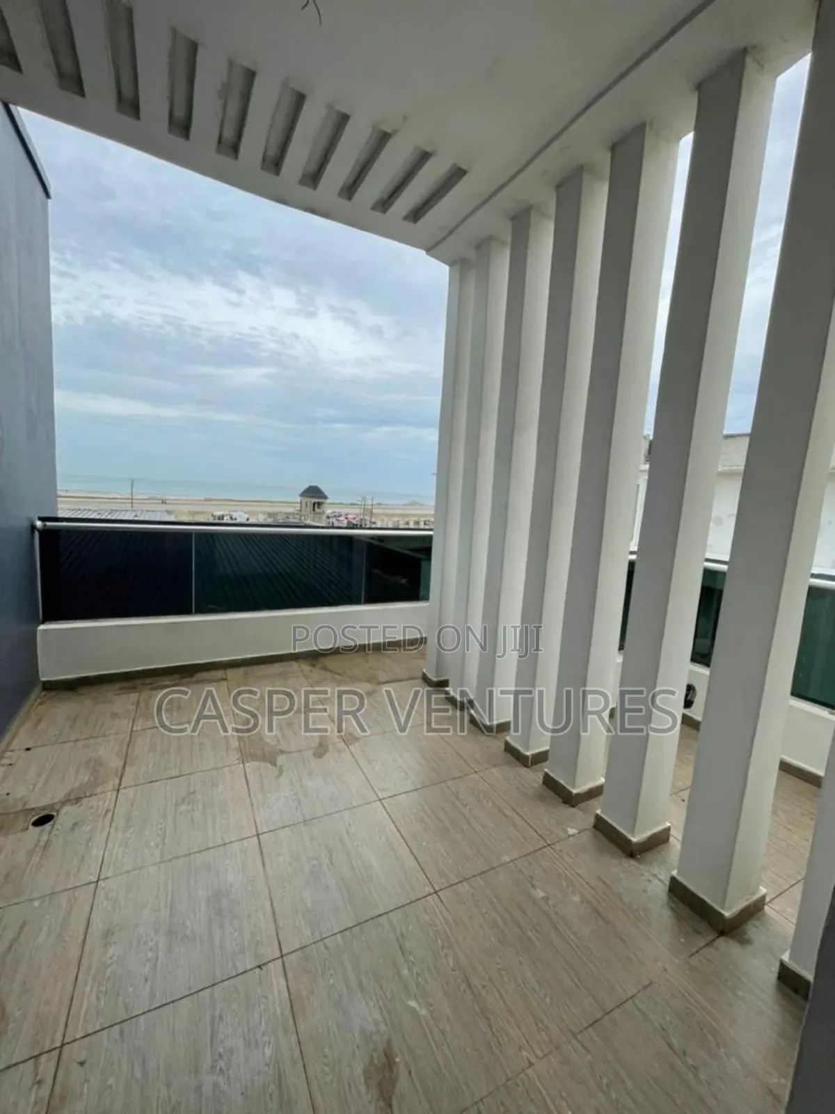 5bdrm Duplex in Living, Lekki Phase 2 for sale in Lekki Phase 2