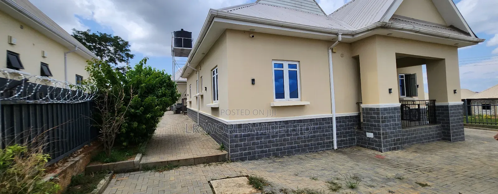 3bdrm Bungalow in Lugbe District for sale in Lugbe District