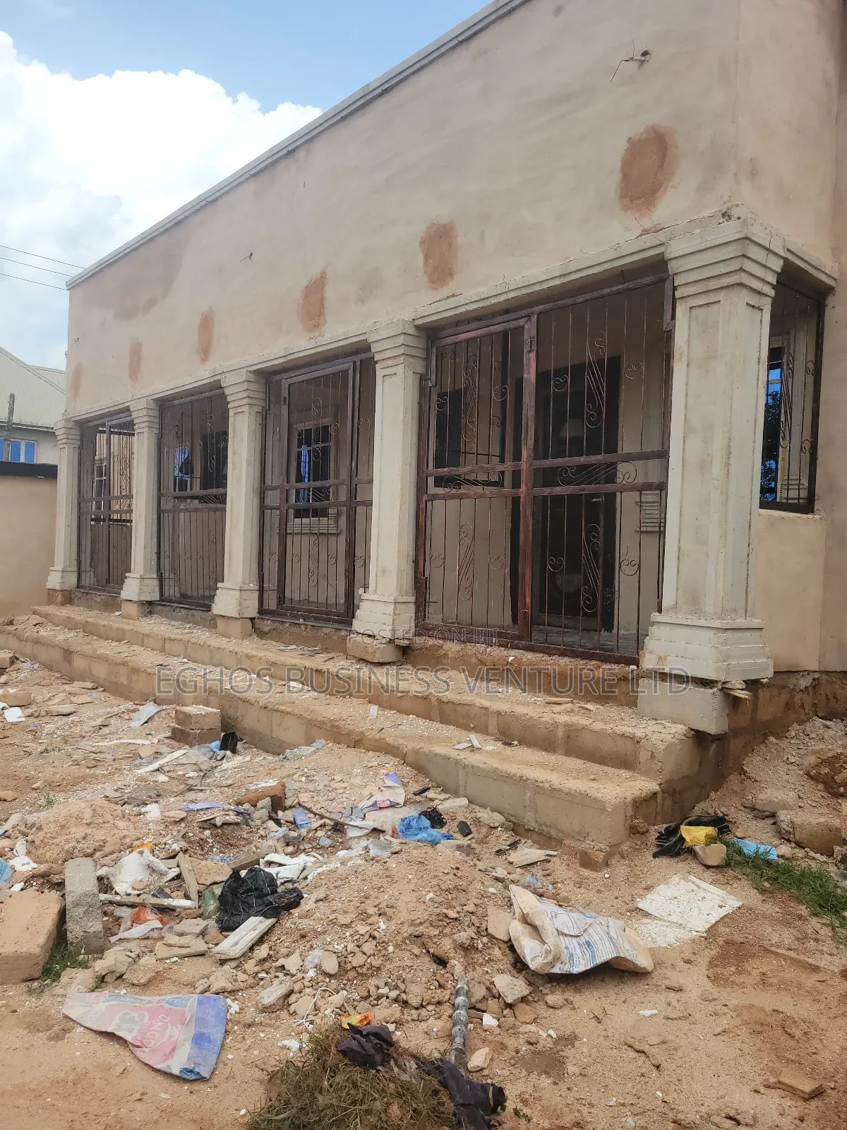 2bdrm Block of Flats in Tradefair, Benin City for rent in Benin City