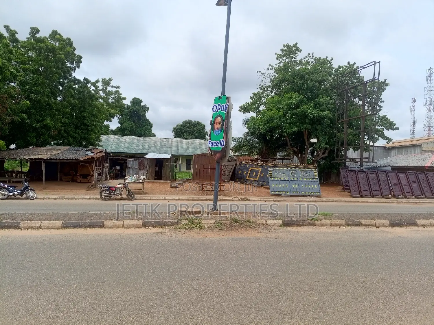 A Commercial/ Residential Property for Sale in Makurdi