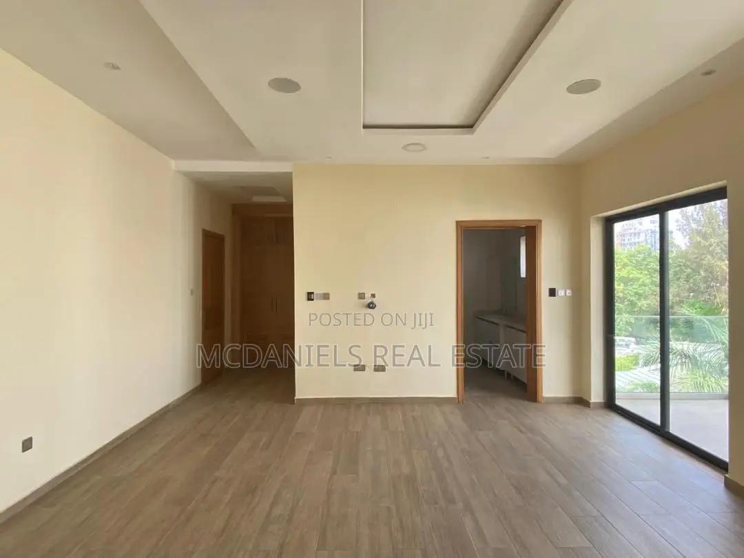 4bdrm House in Banana Island for sale in Banana Island
