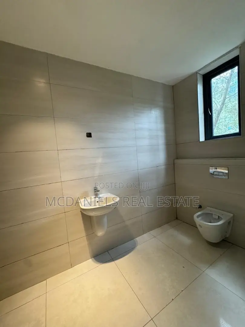 3bdrm Apartment in Banana Island for sale in Banana Island