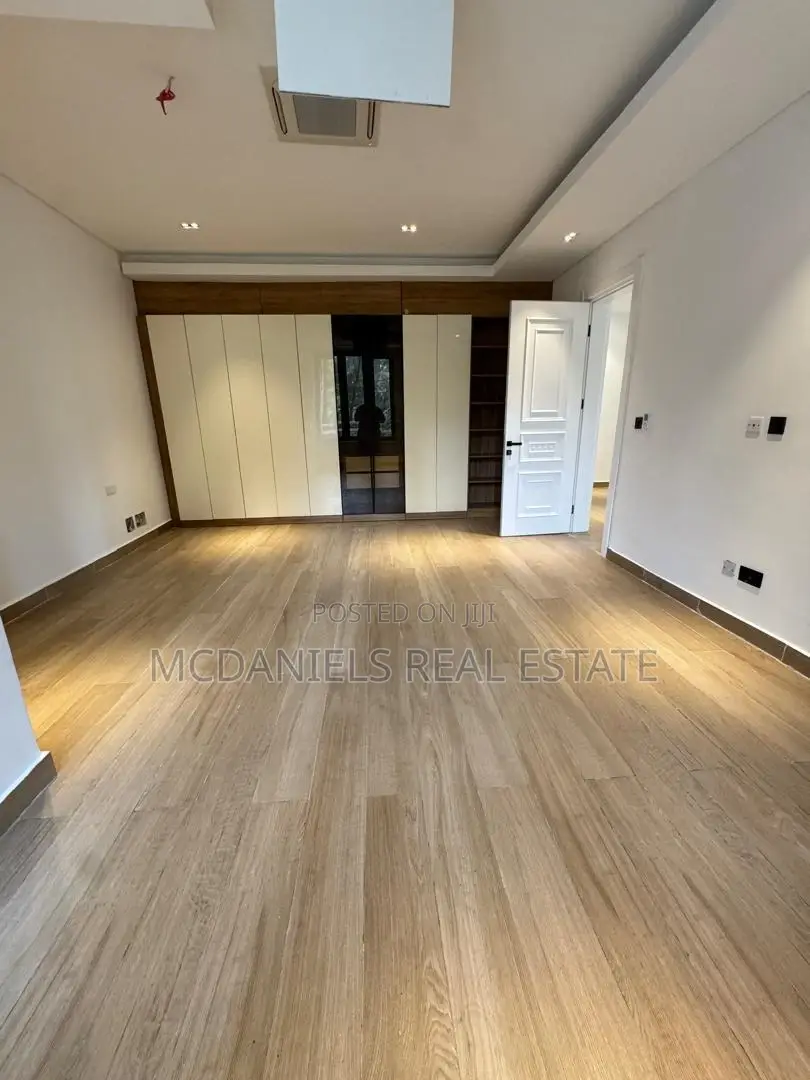 3bdrm Apartment in Banana Island for sale in Banana Island