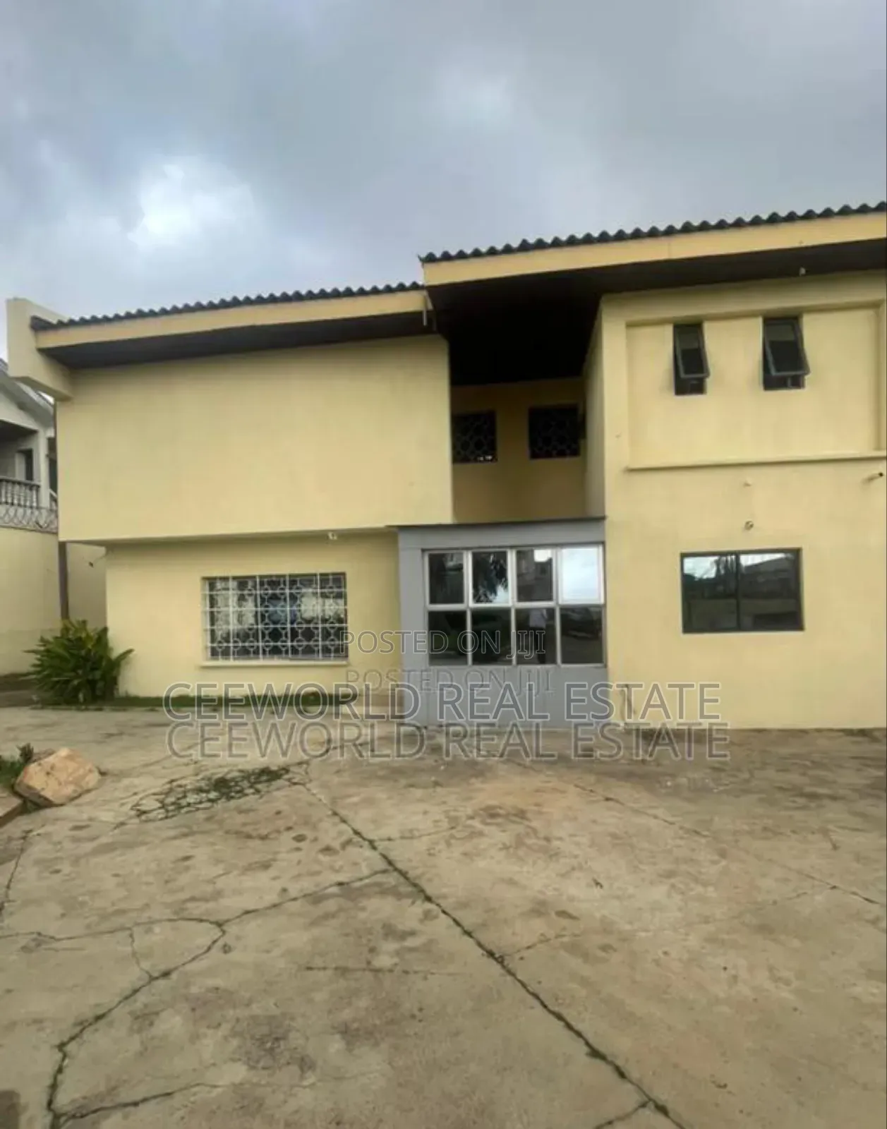 5 Bed Duplex for Lease Good for Commercial or Residential in Bodija