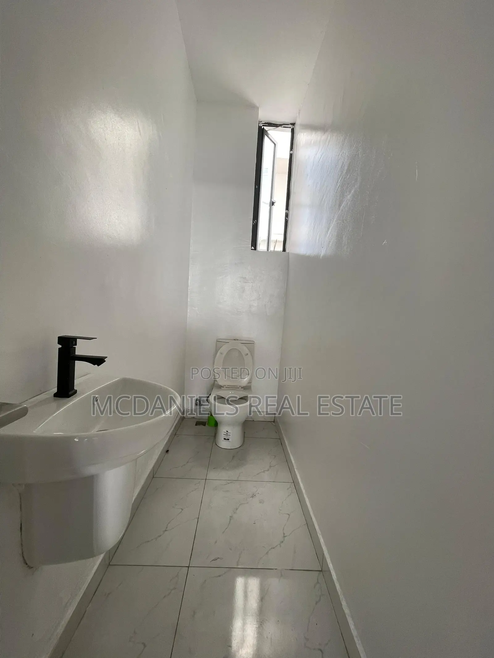 2bdrm Apartment in Agungi for sale in Agungi