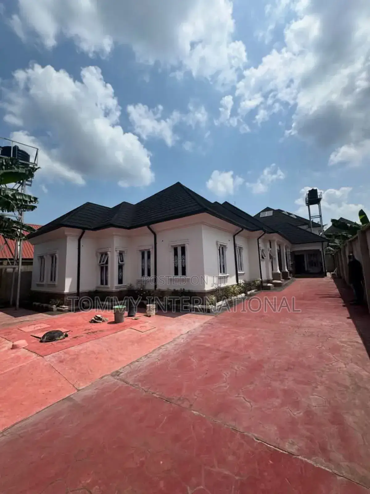 5bdrm Bungalow in Port-Harcourt for sale in Port-Harcourt