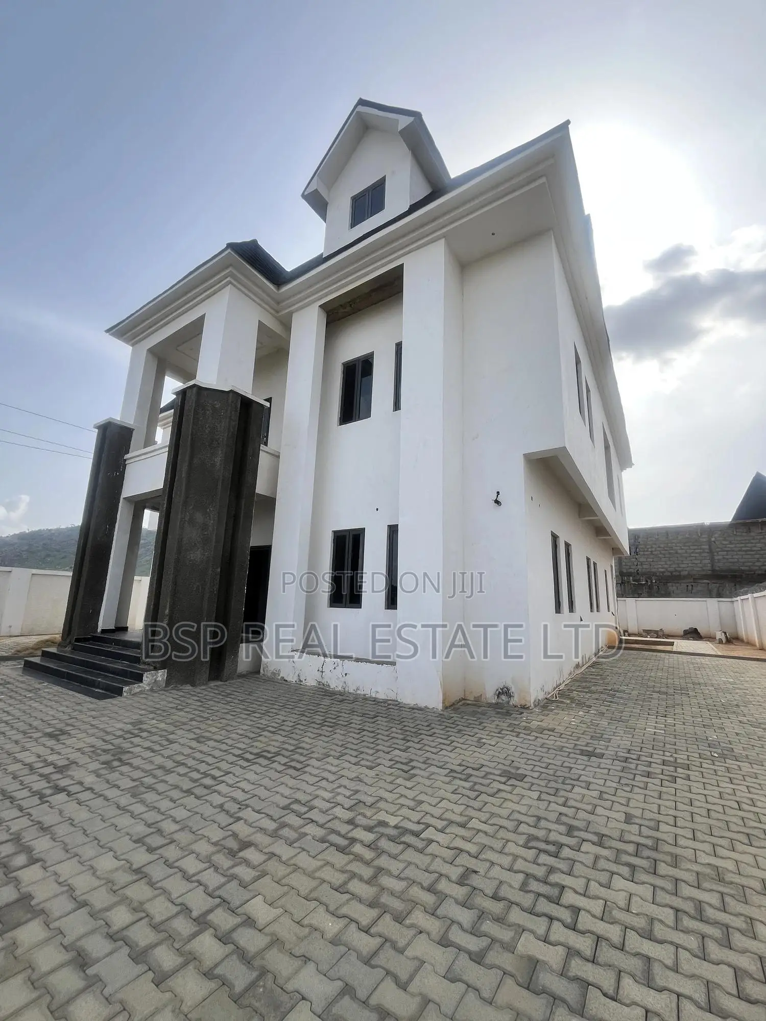 5bdrm Duplex in Efab Estate, Gwarinpa for sale in Gwarinpa