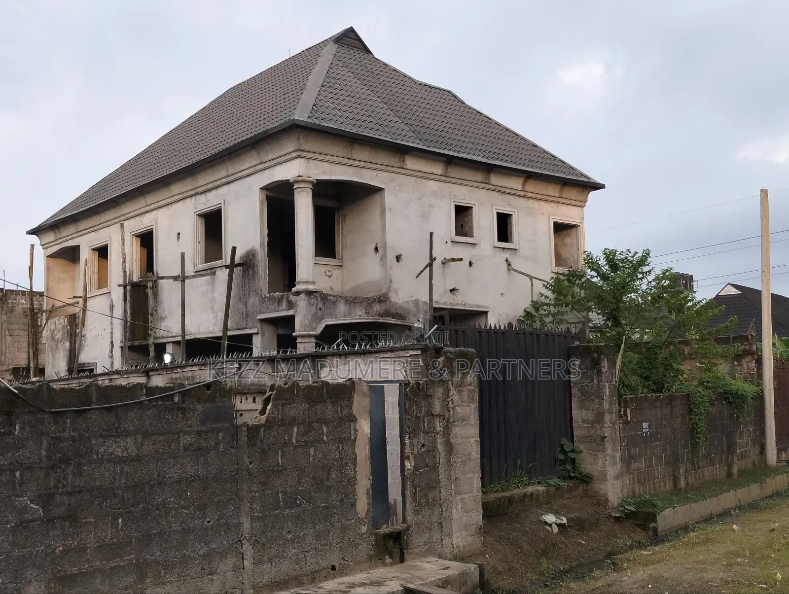4bdrm Duplex in Mandela Estate Sars for sale in Port-Harcourt