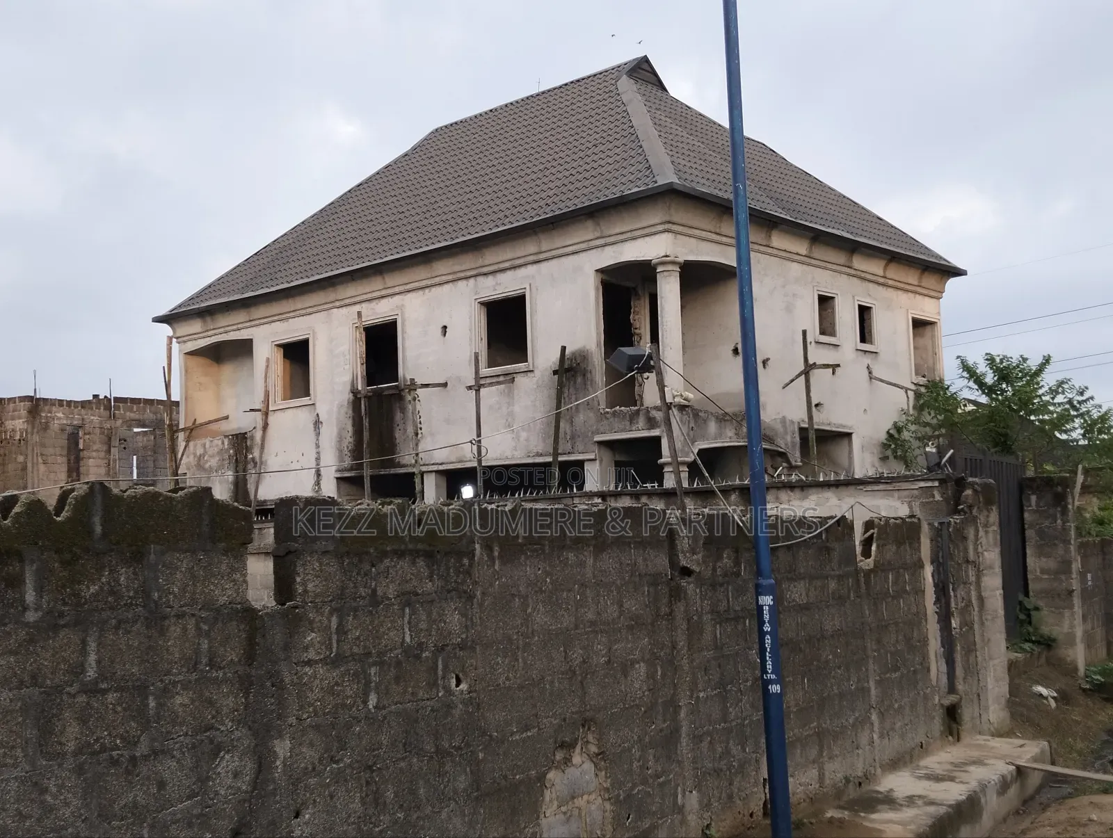4bdrm Duplex in Mandela Estate Sars for sale in Port-Harcourt