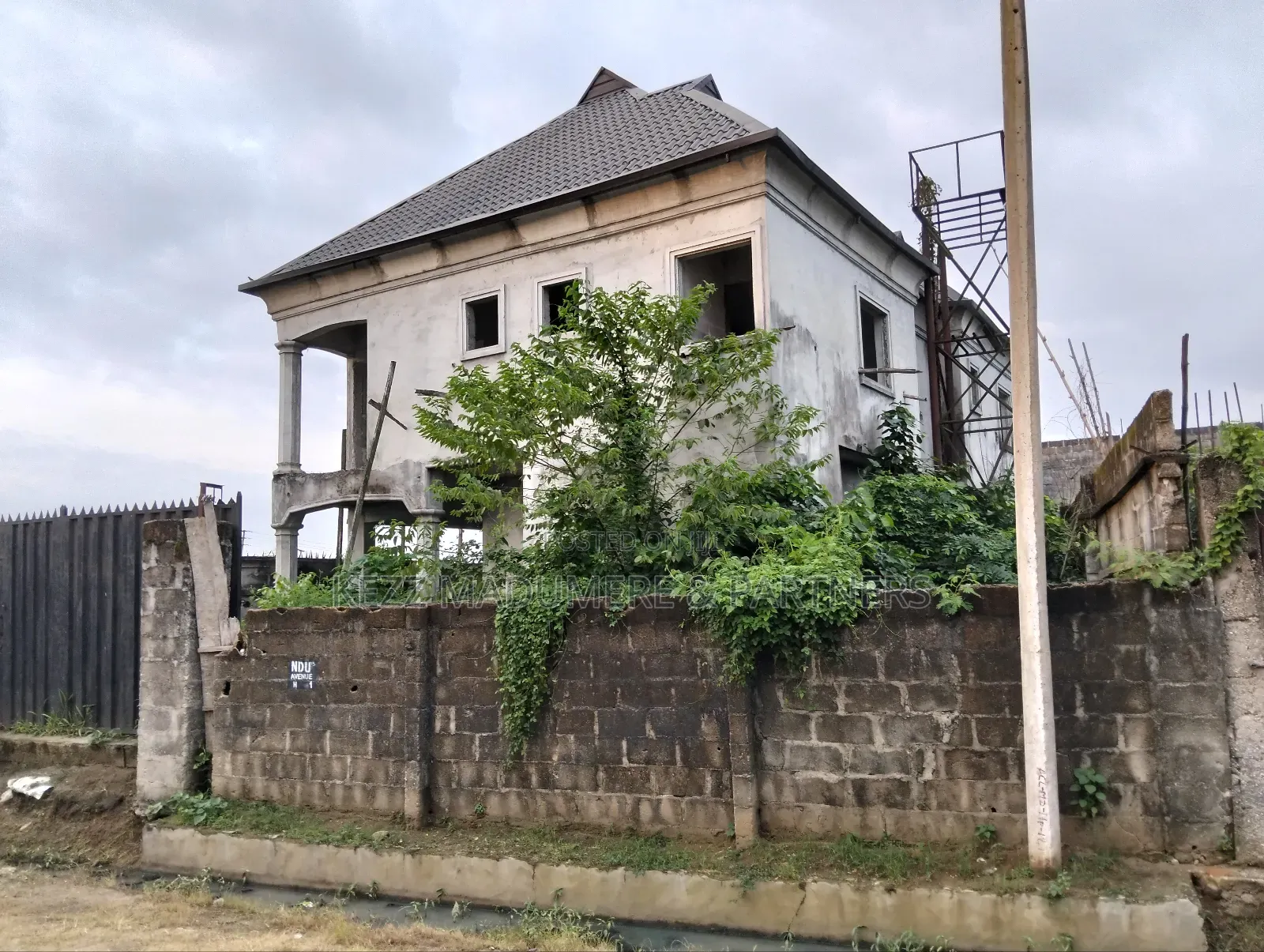 4bdrm Duplex in Mandela Estate Sars for sale in Port-Harcourt