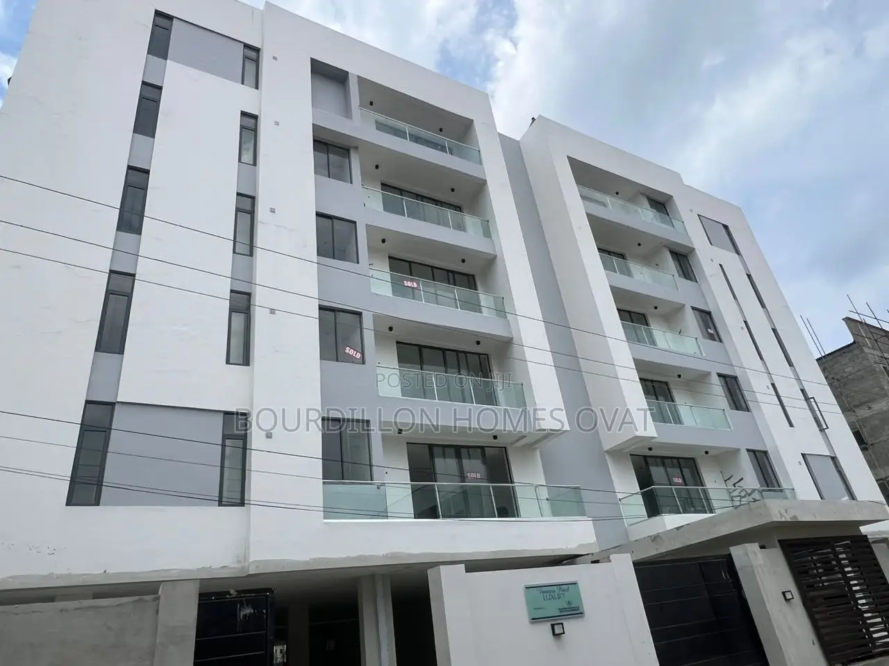 3bdrm Maisonette in Lekki Phase 1 for sale in Lekki Phase 1
