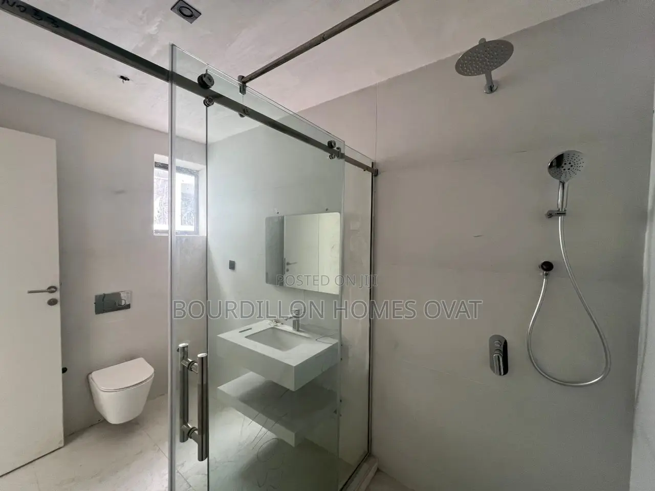 3bdrm Maisonette in Lekki Phase 1 for sale in Lekki Phase 1