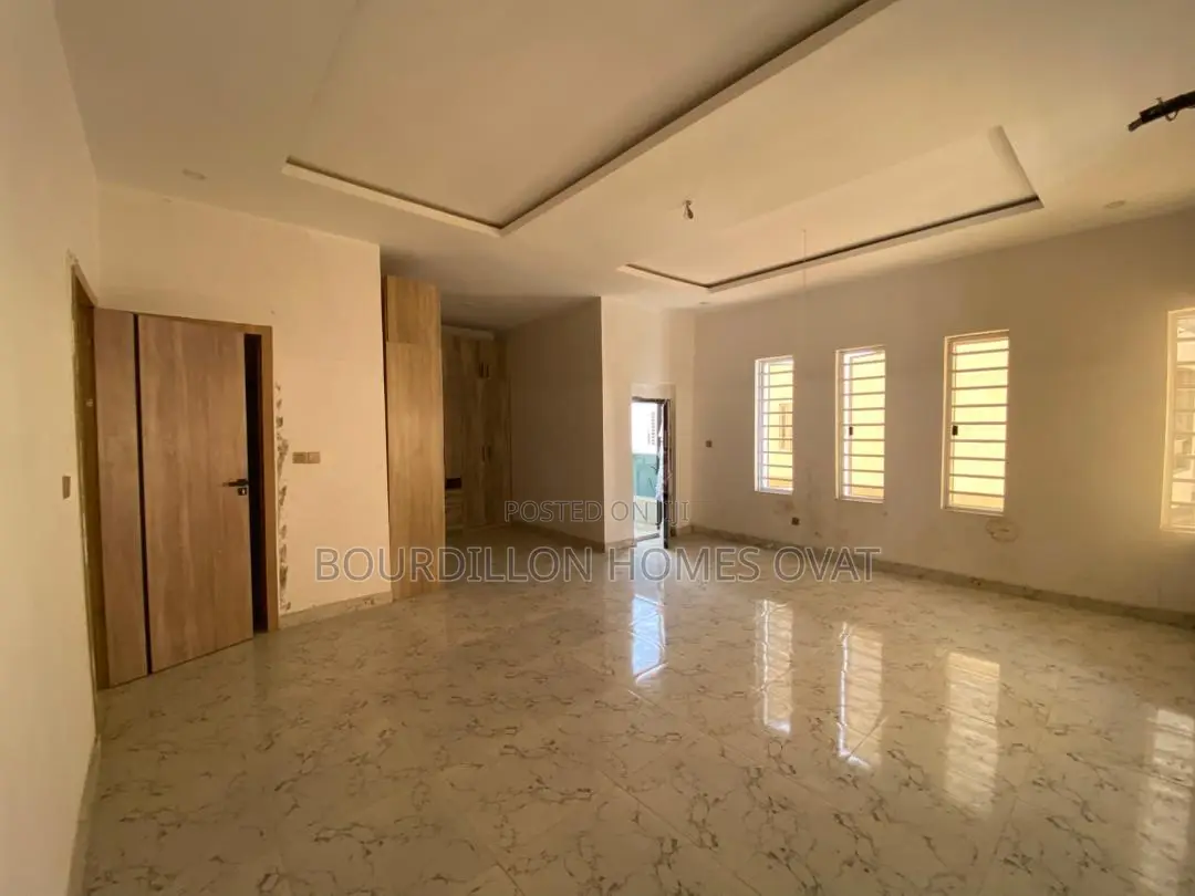 4bdrm Duplex in Lekki for sale in Lekki