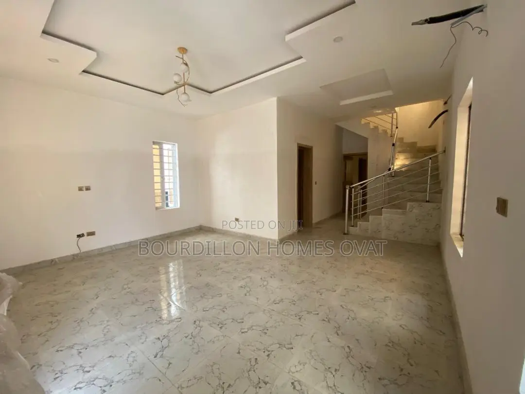 4bdrm Duplex in Lekki for sale in Lekki