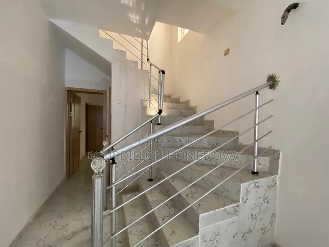 4bdrm Duplex in Lekki for sale in Lekki