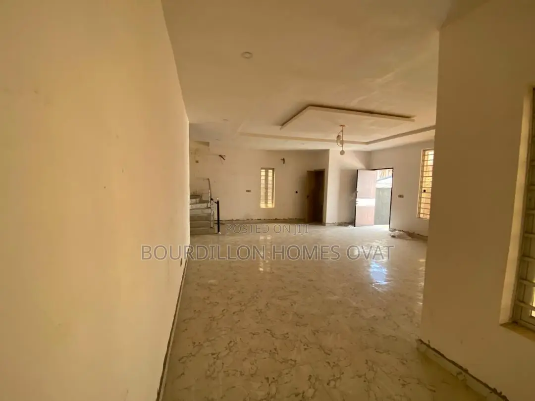 5bdrm Duplex in Lekki for sale in Lekki
