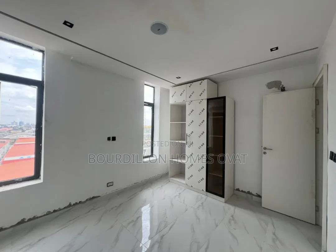 2bdrm Apartment in Lekki Phase 1 for sale in Lekki Phase 1