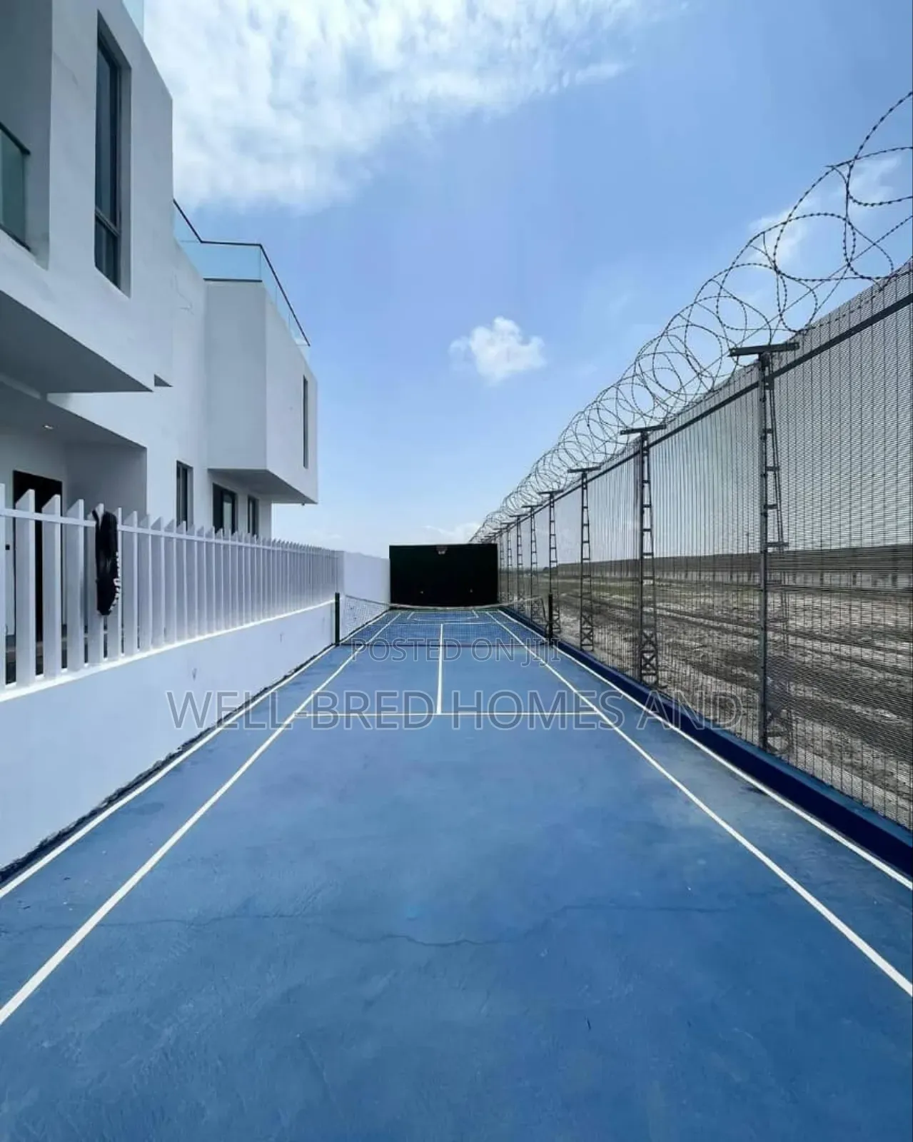 5bdrm Duplex in Osapa London Lekki for sale in Lekki