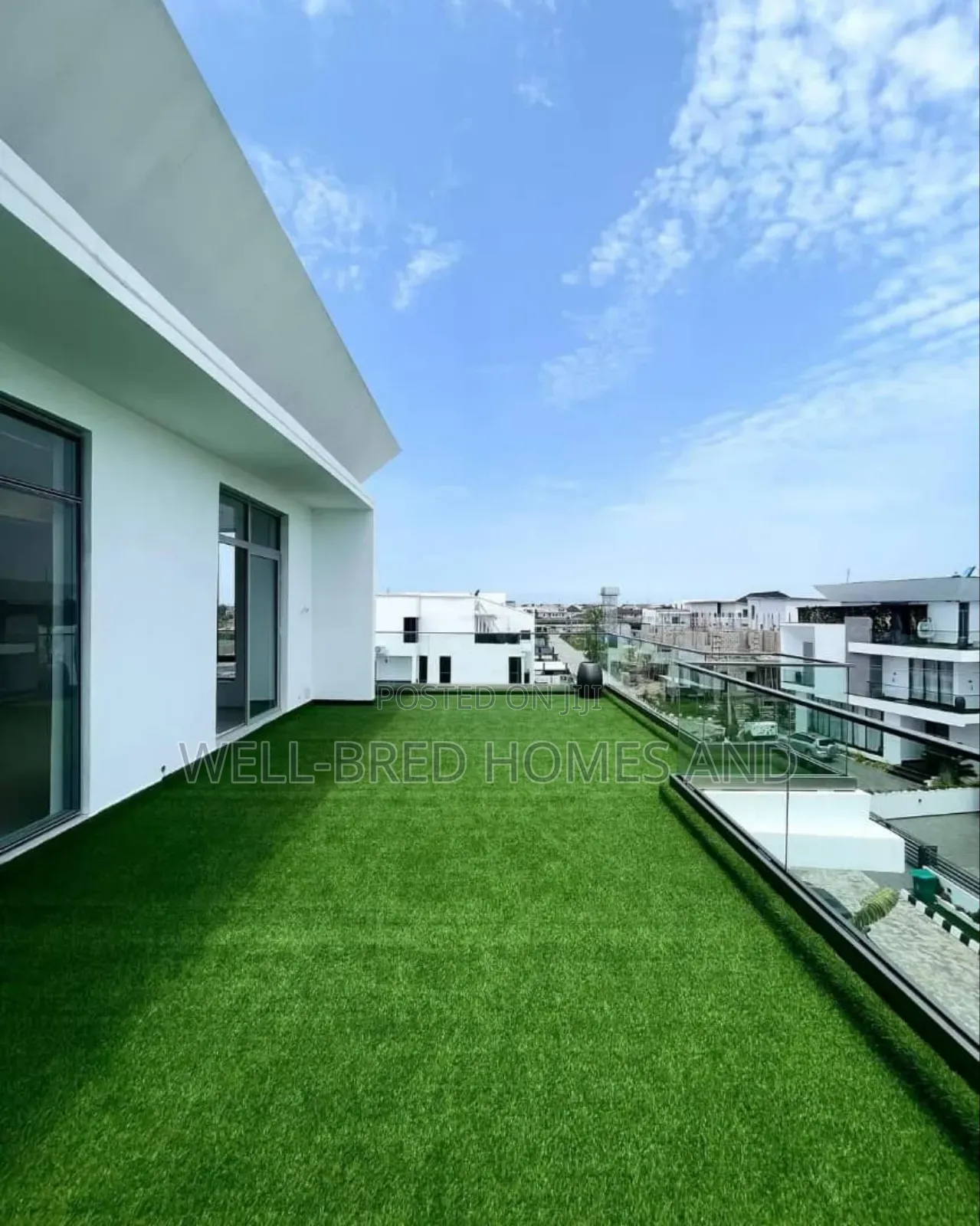 5bdrm Duplex in Osapa London Lekki for sale in Lekki