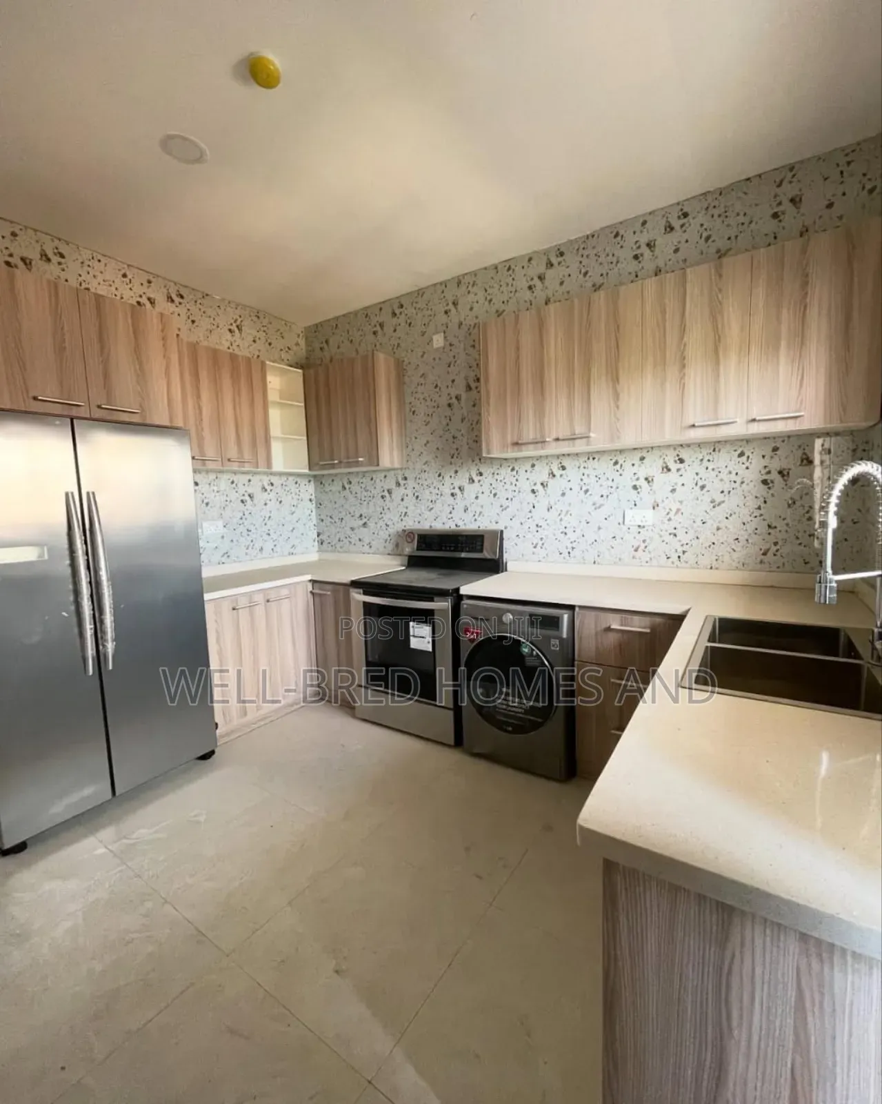 3bdrm Apartment in Ikoyi Lagos for sale in Ikoyi