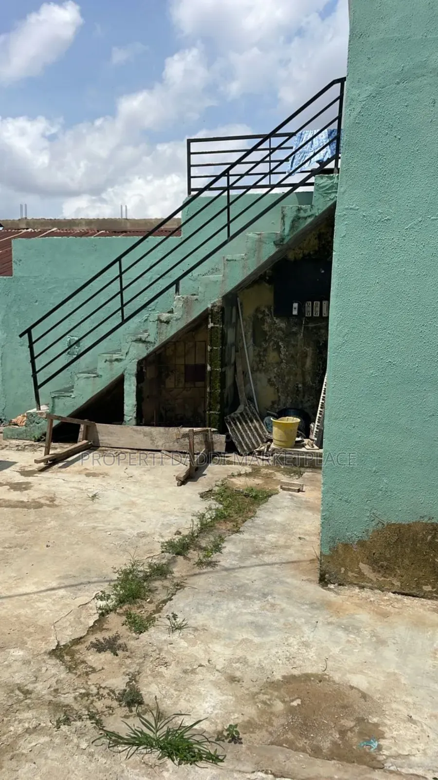 4bdrm Bungalow in Ipaja Road for sale in Ipaja Road